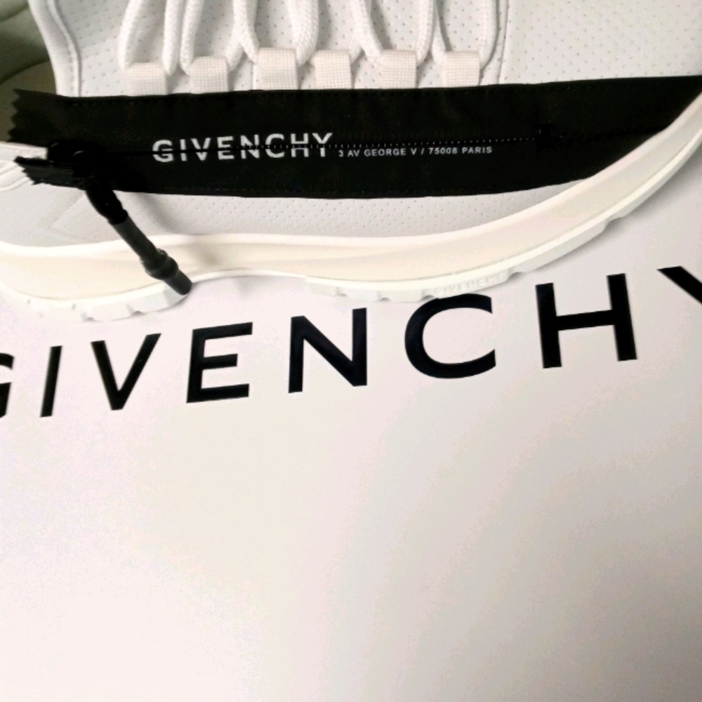 Givenchy Sneakers Spectre